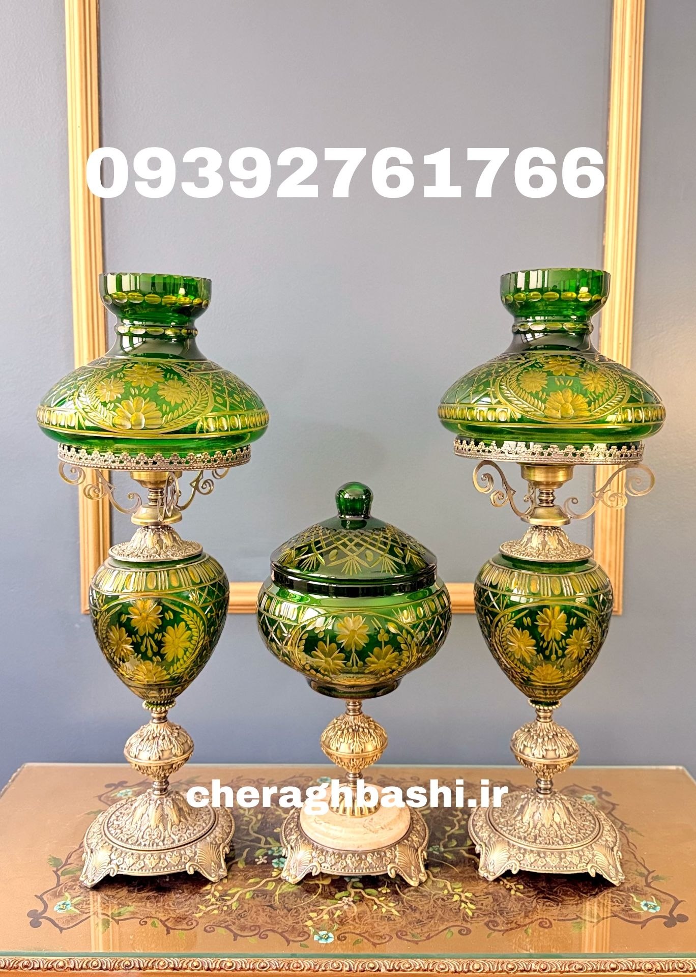 یک جفت چراغ لمپا به همراه شکلات خوری مدل تراش سلطنتی